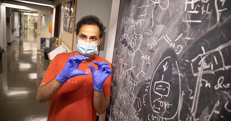 Chemists' dye method holds promise for long-term data storage - Vimarsana News